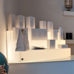 Mensola luminosa led in plexiglass